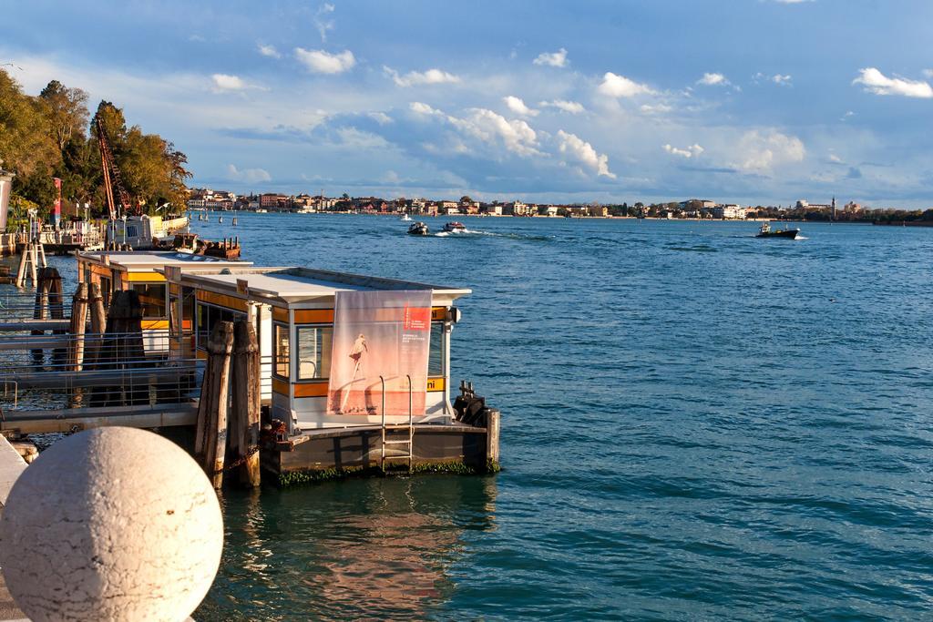 Venezia Biennale Bianco & Rosso Lejlighed Eksteriør billede