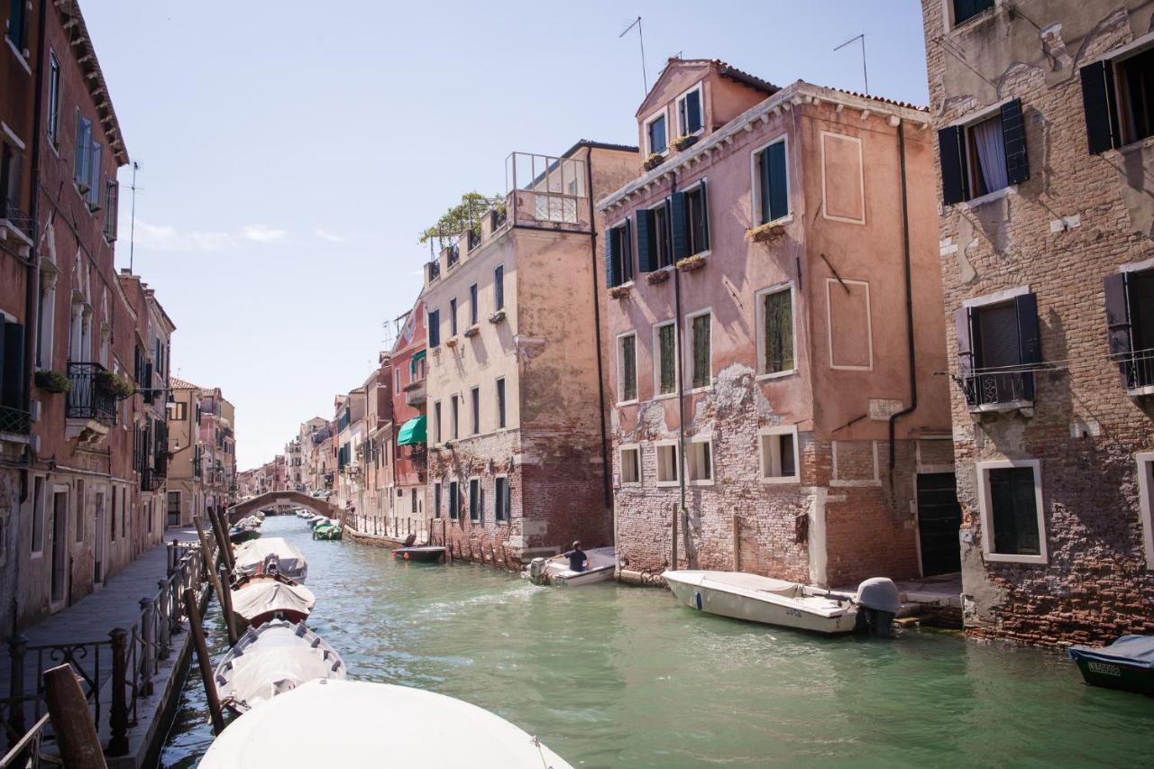 Venezia Biennale Bianco & Rosso Lejlighed Eksteriør billede